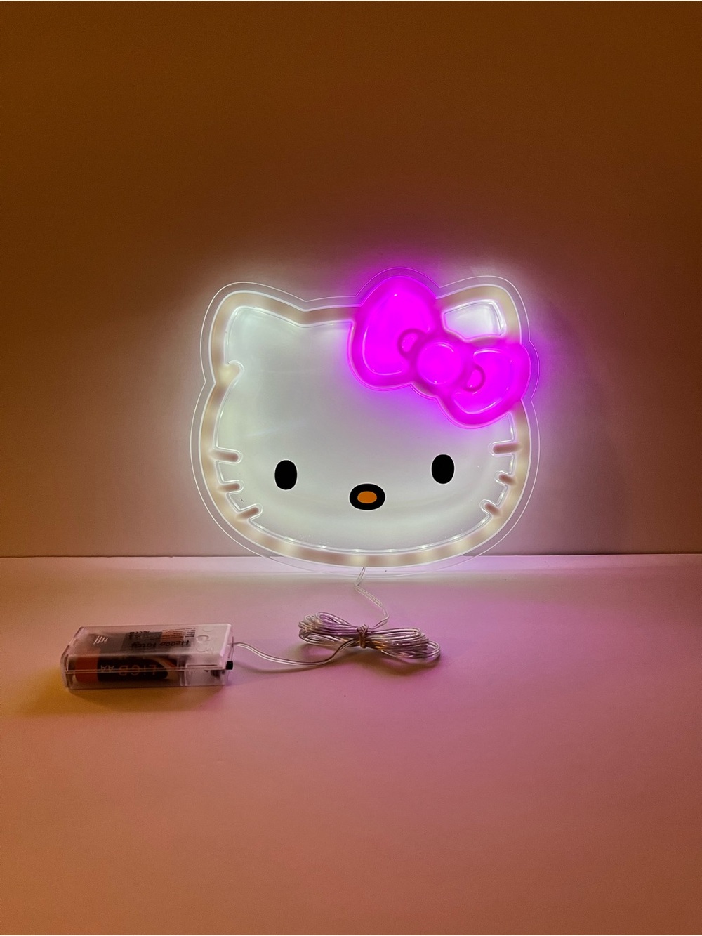 Hello Kitty LED “Neon” Light - Picture 9 of 10